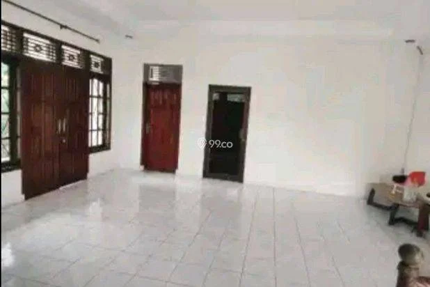 Disewakan rumah di komplek Jurang Mangu Pondok Aren TangSel nyaman dan aman bisa utk kantor Disewakan rumah di komplek Jurang Mangu Pondok Aren TangSel nyaman dan aman bisa utk kantor