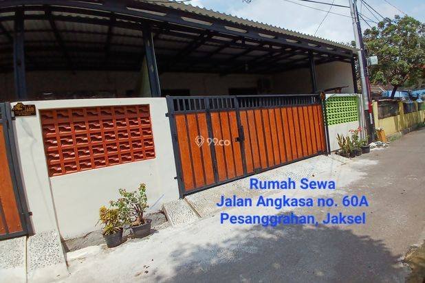 Rumah Baru dan Nyaman dekat JORR Petukangan Rumah Baru dan Nyaman dekat JORR Petukangan