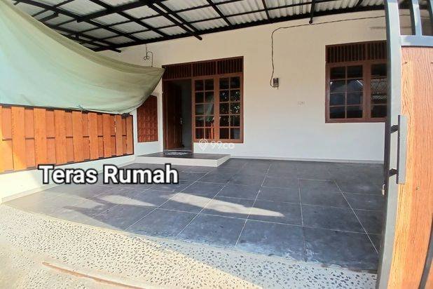 Rumah Baru dan Nyaman dekat JORR Petukangan Rumah Baru dan Nyaman dekat JORR Petukangan