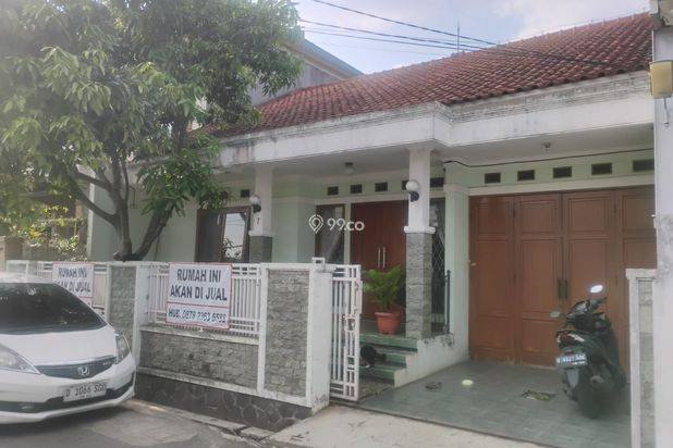 Rumah SHM Luas 206m² di Bandung Kota – 3 KT, Garasi, Siap Huni, Harga 1,8M Nego Rumah SHM Luas 206m² di Bandung Kota – 3 KT, Garasi, Siap Huni, Harga 1,8M Nego