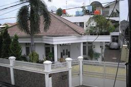 Dijual BU: Rumah Tinggal Keluarga Besar dan Bisnis Kost Cempaka Putih Barat Dijual BU: Rumah Tinggal Keluarga Besar dan Bisnis Kost Cempaka Putih Barat
