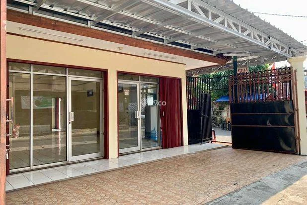 Tersedia Harga MURAH! Sewa Ruko Siap Usaha di Jakarta Timur, LT 102m², LB 86m² Tersedia Harga MURAH! Sewa Ruko Siap Usaha di Jakarta Timur, LT 102m², LB 86m²