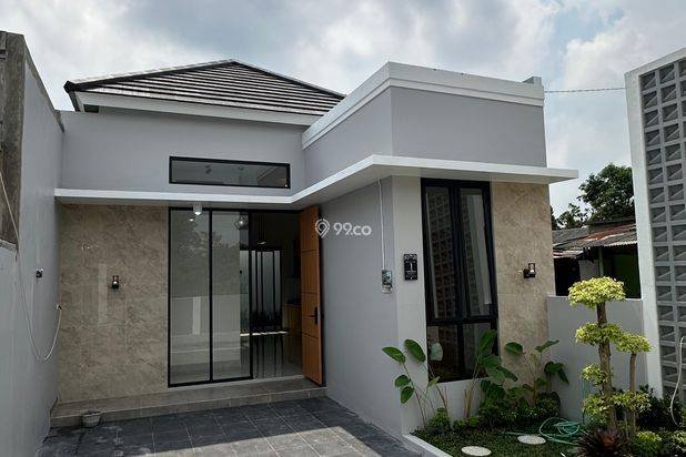 DI JUAL RUMAH MODERN SIAP HUNI DI MLATI SLEMAN - Griya Shina 🔥 Jarang Ada Lokasi Pinggir Jalan Raya! DI JUAL RUMAH MODERN SIAP HUNI DI MLATI SLEMAN - Griya Shina 🔥 Jarang Ada Lokasi Pinggir Jalan Raya!
