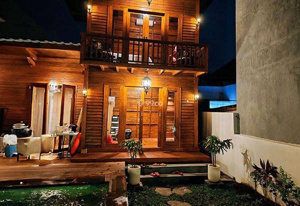 AMR-056.WSN 🏡 Cozy Wooden Mezzanine Villa for Yearly Rent Near Sanur Beach – Private Pool & Tropical Living! AMR-056.WSN 🏡 Cozy Wooden Mezzanine Villa for Yearly Rent Near Sanur Beach – Private Pool & Tropical Living!