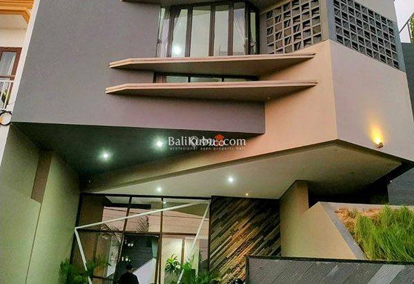 AMR-108.YTI 🏡 Rumah Mewah 4BR Fully Furnished di Jl Sedap Malam, Sanur Kaja – Denpasar AMR-108.YTI 🏡 Rumah Mewah 4BR Fully Furnished di Jl Sedap Malam, Sanur Kaja – Denpasar
