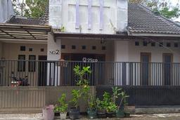 Dijual rumah murah di tengah kota Salatiga dekat Luwes Swalayan Dijual rumah murah di tengah kota Salatiga dekat Luwes Swalayan