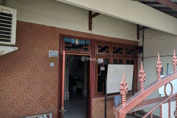 Dijual tanah dan bangunan strategis di Jl. Dukuh Pinggir IV, Kebon Melati, Tanah Abang, Jakarta Pusat. Dijual tanah dan bangunan strategis di Jl. Dukuh Pinggir IV, Kebon Melati, Tanah Abang, Jakarta Pusat.