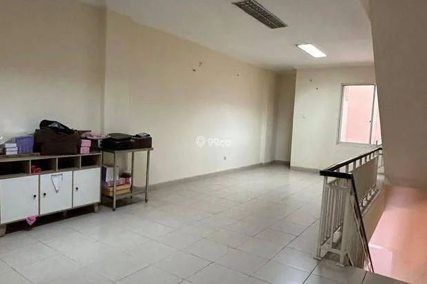Disewakan ruko lantai 2 dan lantai 3 cocok untuk usaha Disewakan ruko lantai 2 dan lantai 3 cocok untuk usaha