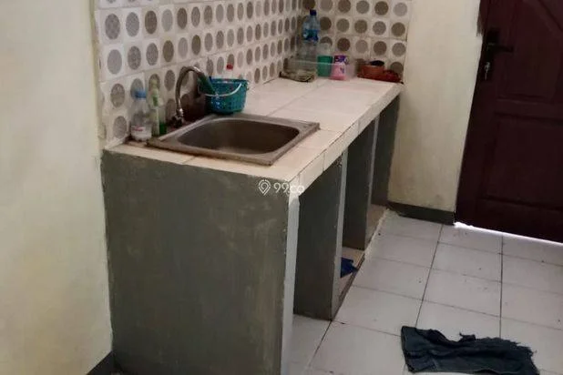 DISEWAKAN, Rumah di, Kelapa Dua Depok (belakang Universitas GUNADARMA, mako brimob) DISEWAKAN, Rumah di, Kelapa Dua Depok (belakang Universitas GUNADARMA, mako brimob)