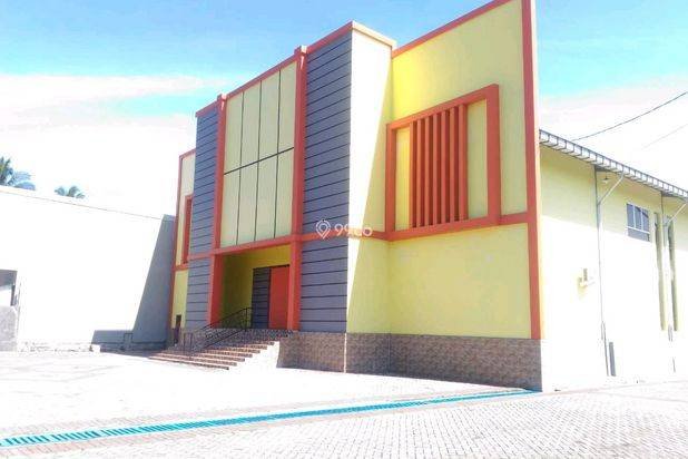 Gudang Akses Mudah di Minahasa Utara Disewakan, LT 2000m², LB 1475m² Gudang Akses Mudah di Minahasa Utara Disewakan, LT 2000m², LB 1475m²