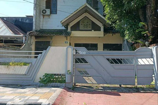 Rumah dekat kantor walikota dan kawasan elite kota Manado Rumah dekat kantor walikota dan kawasan elite kota Manado