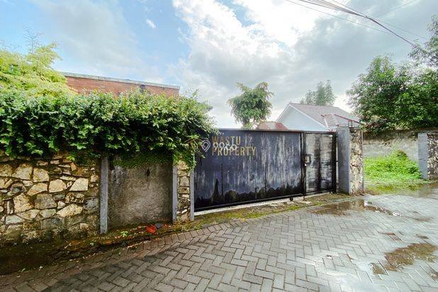 RUMAH ASRI LUAS DEKAT JCM HARGA DIBAWAH PASARAN RUMAH ASRI LUAS DEKAT JCM HARGA DIBAWAH PASARAN