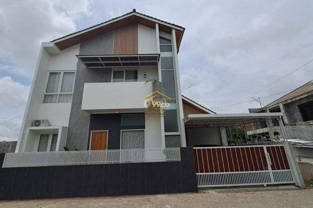 RUMAH MODERN KAWASAN STRATEGIS, 2 MENIT DARI SKE RUMAH MODERN KAWASAN STRATEGIS, 2 MENIT DARI SKE