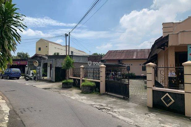 TANAH LUAS STRATEGIS DEKAT JALAN RAYA DAN TUGU JOGJA TANAH LUAS STRATEGIS DEKAT JALAN RAYA DAN TUGU JOGJA