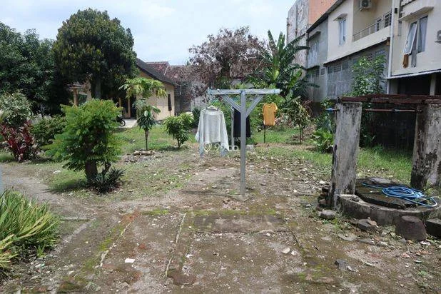 TANAH LUAS STRATEGIS DEKAT JALAN RAYA DAN TUGU JOGJA TANAH LUAS STRATEGIS DEKAT JALAN RAYA DAN TUGU JOGJA