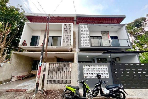 RUMAH MEWAH DESAIN FUTURISTIK 9 MENIT KE TERMINAL CONDONG CATUR RUMAH MEWAH DESAIN FUTURISTIK 9 MENIT KE TERMINAL CONDONG CATUR