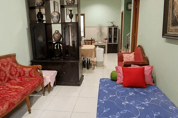 Rumah Nyaman dalam Mini Townhouse Eksklusif Siap Huni untuk Pembeli Serius Rumah Nyaman dalam Mini Townhouse Eksklusif Siap Huni untuk Pembeli Serius