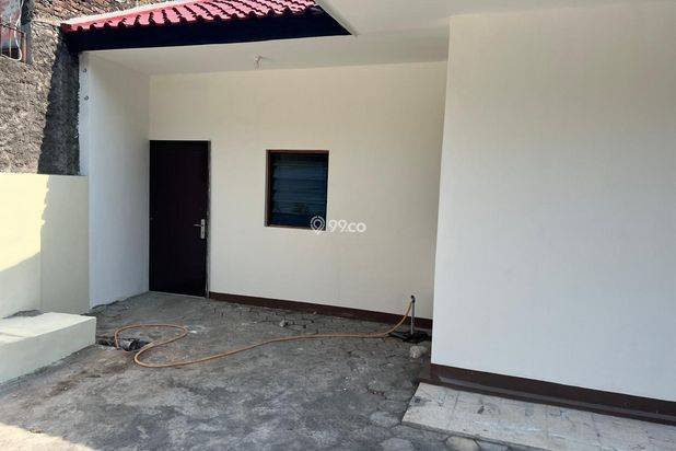Dijual Rumah Kota Solo Lokasi Strategis Dekat TUGU LILIN di Jl. Kebangkitan Dijual Rumah Kota Solo Lokasi Strategis Dekat TUGU LILIN di Jl. Kebangkitan