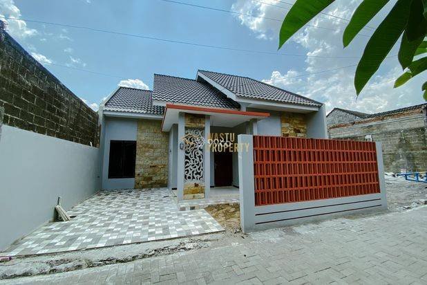 RUMAH SIAP HUNI, TIPE BESAR 8 MENIT KE KAMPUS UPN JOGJA RUMAH SIAP HUNI, TIPE BESAR 8 MENIT KE KAMPUS UPN JOGJA