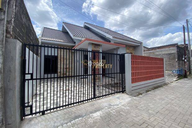 RUMAH SIAP HUNI, TIPE BESAR 8 MENIT KE KAMPUS UPN JOGJA RUMAH SIAP HUNI, TIPE BESAR 8 MENIT KE KAMPUS UPN JOGJA