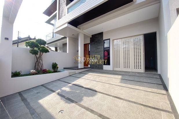 RUMAH SIAP HUNI DI JALAN KALIURANG KM 8, 15 MENIT KE KAMPUS UGM RUMAH SIAP HUNI DI JALAN KALIURANG KM 8, 15 MENIT KE KAMPUS UGM