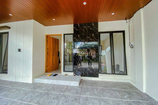 RUMAH STRATEGIS 3 KAMAR TIDUR 5 MENIT KE RINGROAD BARAT RUMAH STRATEGIS 3 KAMAR TIDUR 5 MENIT KE RINGROAD BARAT