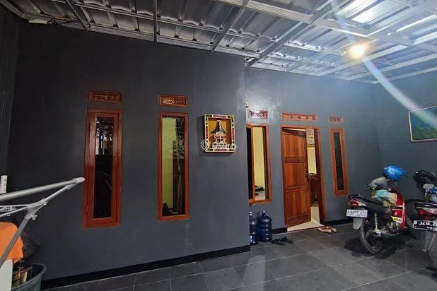 BU! Rumah Secondary di Cingcin Permata Indah, Tanah 77m² Bangunan 60m² BU! Rumah Secondary di Cingcin Permata Indah, Tanah 77m² Bangunan 60m²