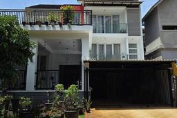 FOR SALE STOCK LANGKA Rumah PUSPITA LOKA BSD CITY FOR SALE STOCK LANGKA Rumah PUSPITA LOKA BSD CITY
