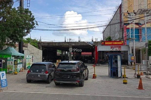 Di Sewakan Bangunan Jalan Yos Sudarso Palangkaraya Kalimantan Tengah. Di Sewakan Bangunan Jalan Yos Sudarso Palangkaraya Kalimantan Tengah.