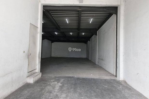 Sewa Gudang Elang Laut, sewa Gudang Kamal akses container 40ft. Gudang 3 lantai ada lift barang Sewa Gudang Elang Laut, sewa Gudang Kamal akses container 40ft. Gudang 3 lantai ada lift barang