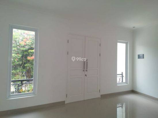 The Luxury White House with Pool at Tebet Barat The Luxury White House with Pool at Tebet Barat