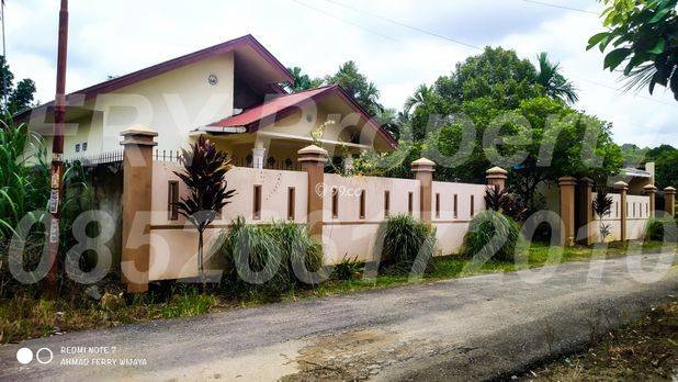 Jual Cepat Luas Bangunan 192 m2 dan Luas Tanah 842 m2 (8,4 tbk Jual Cepat Luas Bangunan 192 m2 dan Luas Tanah 842 m2 (8,4 tbk