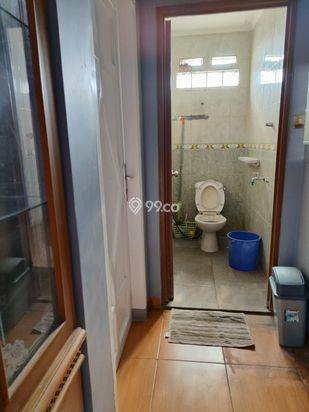 Disewakan Rumah 2 Lantai di perumahan Disewakan Rumah 2 Lantai di perumahan
