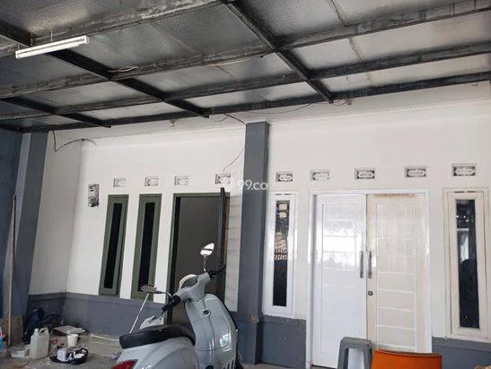 Rumah 2 lantai siap huni bebas banjir Rumah 2 lantai siap huni bebas banjir