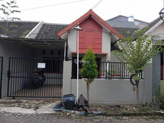 Rumah disewakan habis renov Rumah disewakan habis renov