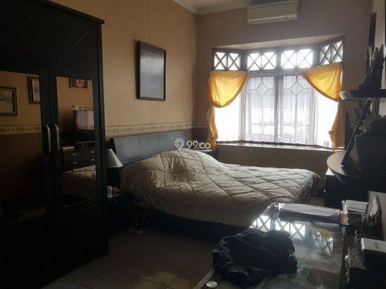 Rumah sejuk menghadap selatan Rumah sejuk menghadap selatan