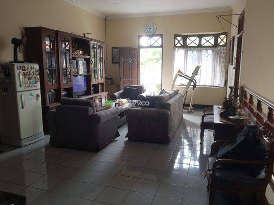 Rumah sejuk menghadap selatan Rumah sejuk menghadap selatan