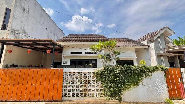 DIJUAL CEPAT Rumah Secondary • Tanah 100m² • LB 60m² • Sawangan Mepet Tangsel • DIJUAL CEPAT Rumah Secondary • Tanah 100m² • LB 60m² • Sawangan Mepet Tangsel •