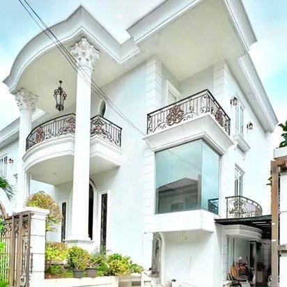 Jual Cepat! Rumah Mewah Modern di Kelapa Cengkir Timur, LT 332m² LB 269m² Jual Cepat! Rumah Mewah Modern di Kelapa Cengkir Timur, LT 332m² LB 269m²
