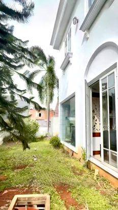 Jual Cepat! Rumah Mewah Modern di Kelapa Cengkir Timur, LT 332m² LB 269m² Jual Cepat! Rumah Mewah Modern di Kelapa Cengkir Timur, LT 332m² LB 269m²