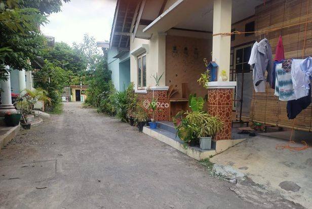 KODE KY005 Dijual kost ada rumah induk di Utara UGM Di pogung lor 100 m dari Ring Road Utara Yogyakarta KODE KY005 Dijual kost ada rumah induk di Utara UGM Di pogung lor 100 m dari Ring Road Utara Yogyakarta