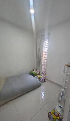 Dekat Karawaci! Rumah Baru Renov Semi Furnished – Kitchen Set & Backdrop TV, Tinggal Masuk Dekat Karawaci! Rumah Baru Renov Semi Furnished – Kitchen Set & Backdrop TV, Tinggal Masuk