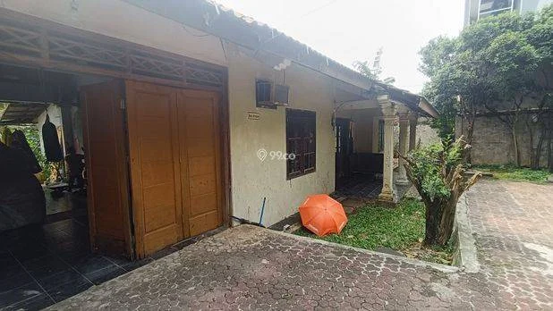 RARE OPPORTUNITY – DIJUAL RUMAH SEDANG DI LAHAN LUAS DI KALISARI, JAKARTA TIMUR RARE OPPORTUNITY – DIJUAL RUMAH SEDANG DI LAHAN LUAS DI KALISARI, JAKARTA TIMUR