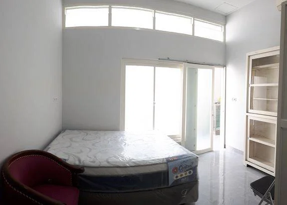 Homeshare Bhakti3/3 Gubeng Surabaya Sejuk Nyaman Modern Homeshare Bhakti3/3 Gubeng Surabaya Sejuk Nyaman Modern