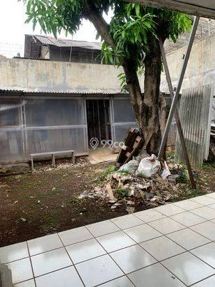 Rumah OLD MONEY 500meter Strategis Siap jadi cluster Rumah OLD MONEY 500meter Strategis Siap jadi cluster
