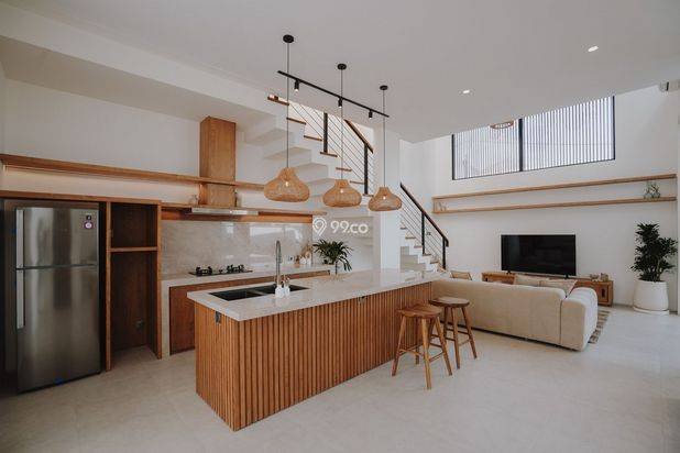 For Sale, 3 Bedrooms Villa Located Strategically Between Canggu and Seminyak For Sale, 3 Bedrooms Villa Located Strategically Between Canggu and Seminyak