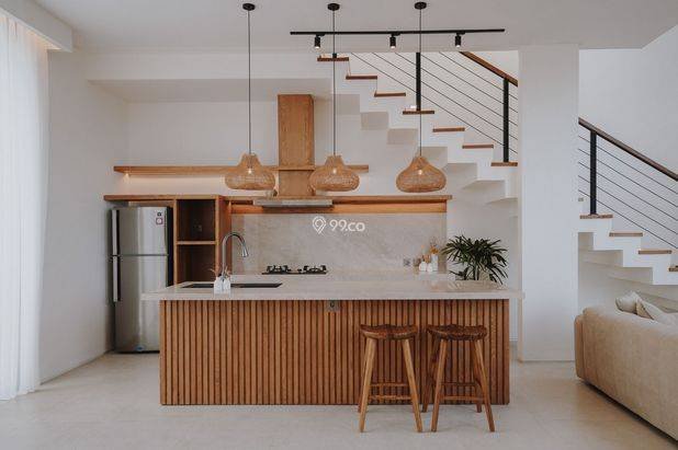 For Sale, 3 Bedrooms Villa Located Strategically Between Canggu and Seminyak For Sale, 3 Bedrooms Villa Located Strategically Between Canggu and Seminyak