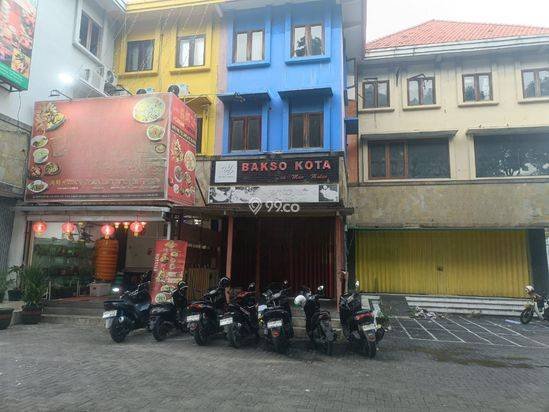 Ruko 3 Lantai Raya Kuta ex Bakso Kota Cocok Untuk Pusat Oleh-Oleh, Spa, Apotik, Ekspedisi, Distributor Consumer Goods, Supplier Hotel, Modern Laundry Ruko 3 Lantai Raya Kuta ex Bakso Kota Cocok Untuk Pusat Oleh-Oleh, Spa, Apotik, Ekspedisi, Distributor Consumer Goods, Supplier Hotel, Modern Laundry