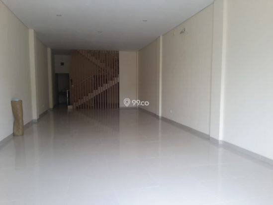 Ruko 2 Lantai Mengwi Pinggir Jalan Raya Cocok Untuk Bank, Koperasi, LPK, Kantor Perwakilan, Consumer Goods, Gudang Transit Untuk Sales Canvas, Laundry, Ekspedisi, Minimarket, Indomaret, Alfamart, M Mart, Circle K, 7 Eleven. Ruko 2 Lantai Mengwi Pinggir Jalan Raya Cocok Untuk Bank, Koperasi, LPK, Kantor Perwakilan, Consumer Goods, Gudang Transit Untuk Sales Canvas, Laundry, Ekspedisi, Minimarket, Indomaret, Alfamart, M Mart, Circle K, 7 Eleven.