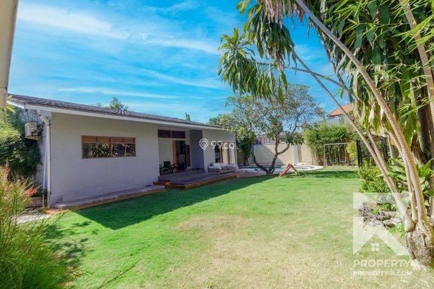 4 Bedroom Villa Close to Sanur Beach Bali for Rent Long Term 4 Bedroom Villa Close to Sanur Beach Bali for Rent Long Term